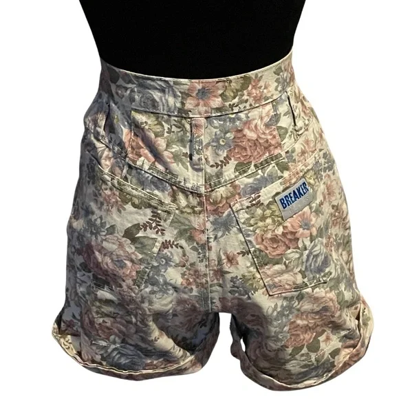 Vintage 90s Floral Shorts - Picture 3 of 4